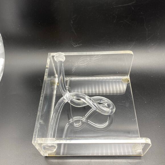 Vtg Rare 1970s Space Age Lucite Clear Napkin Holder Mod design twisted design - Picture 5 of 8